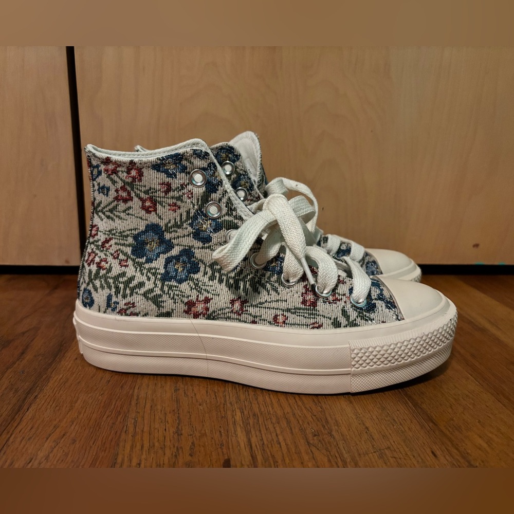 Converse Floral Tapestrt High-Top Sneakers